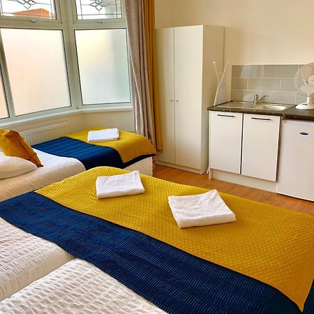 London Studio Apartments, Private Bathrooms And Parking Ilford Exterior foto