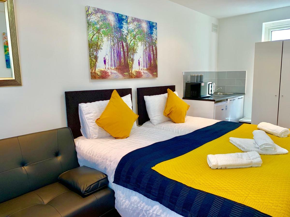 London Studio Apartments, Private Bathrooms And Parking Ilford Exterior foto