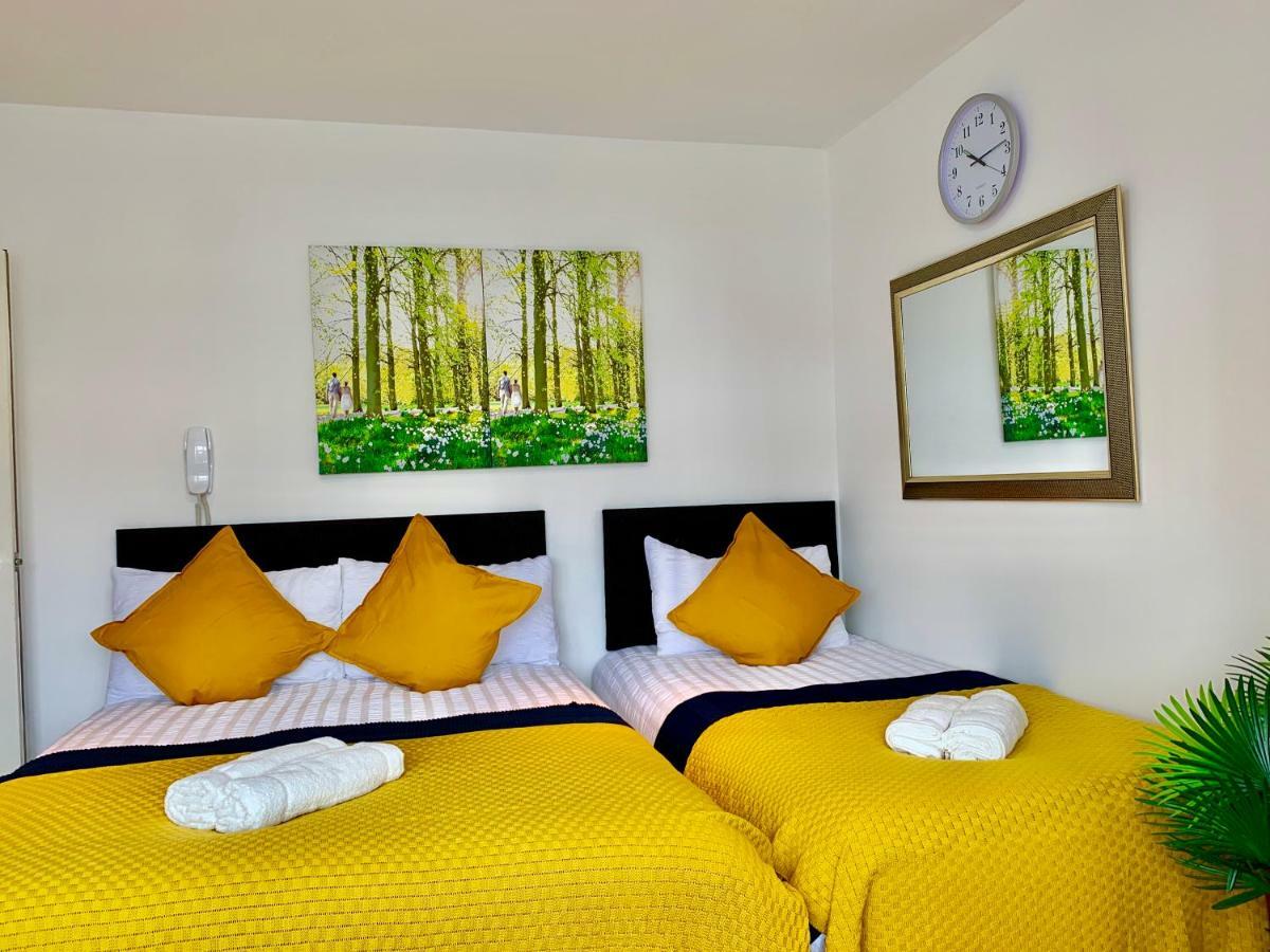 London Studio Apartments, Private Bathrooms And Parking Ilford Exterior foto